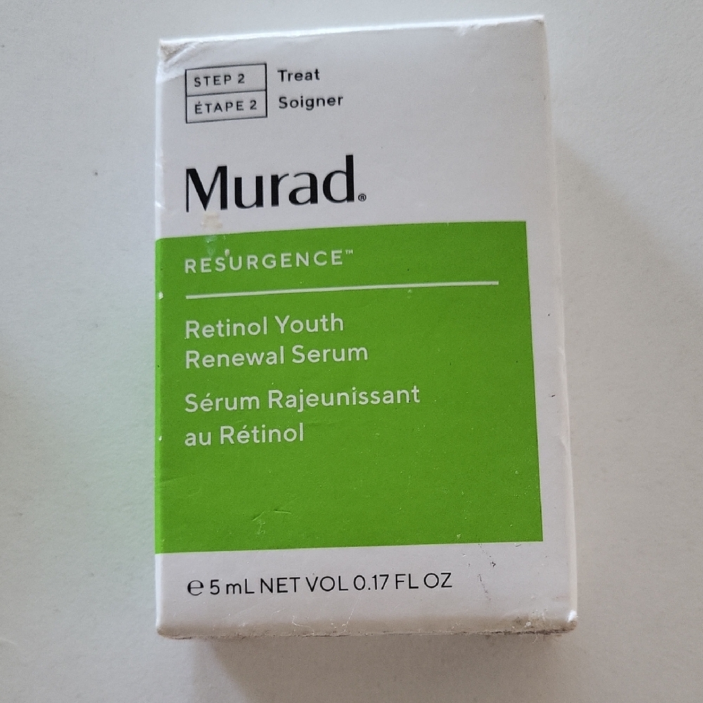 Murad Resurgence Retinol Youth Renewal Serum - Green and White